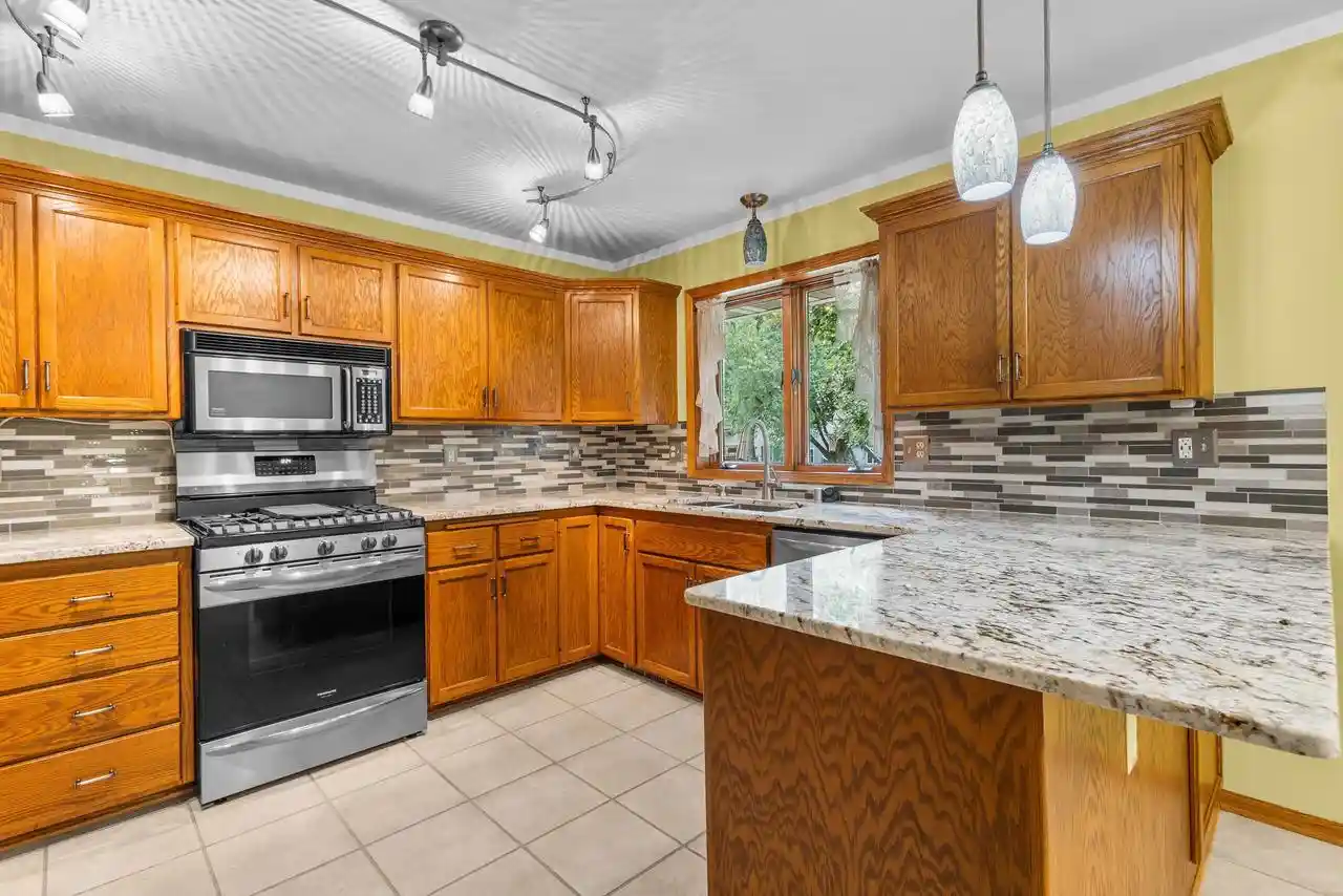 Photo 3 of Single family home for sale at 5410 Chestnut Ln, Mcfarland, WI 53558 | MLS# 2031773 | Listing updated on 2026-09-17