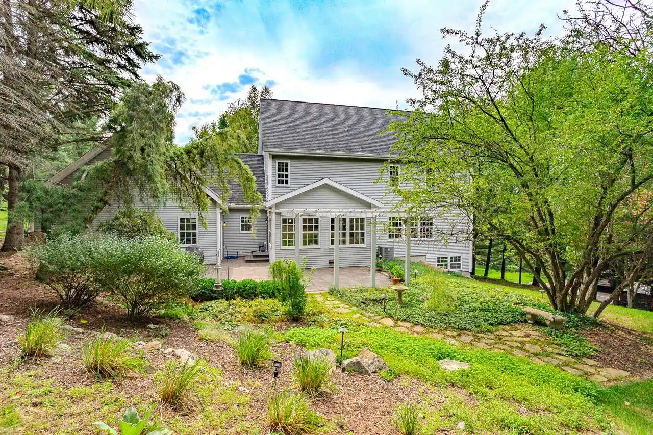 Photo 3 of Single family home for sale at 4029 Crestwood Dr, Wausau, WI 54403 | MLS# 22604309 | Listing updated on 2026-09-01
