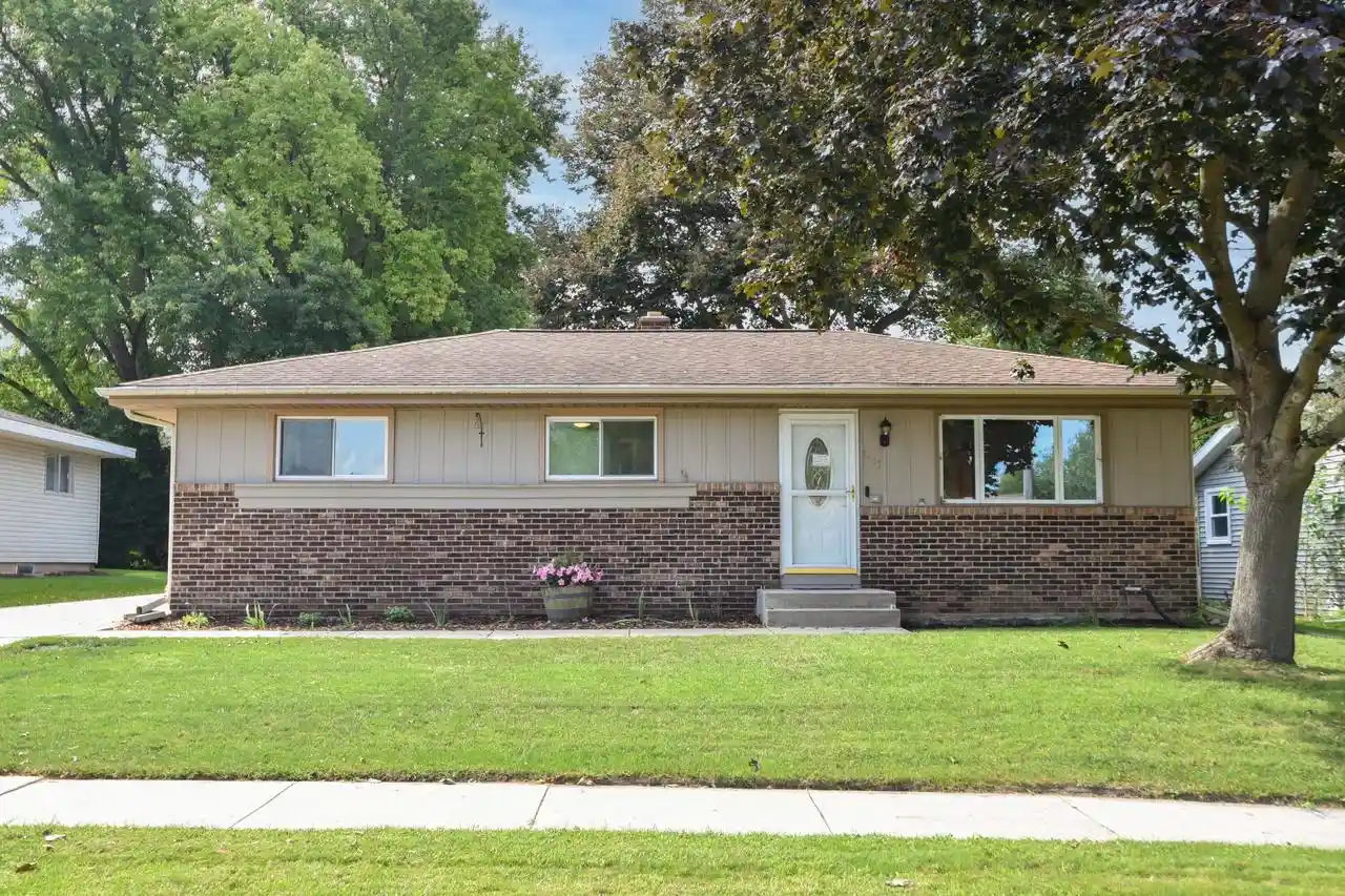 Photo 1 of Single family home for sale at 1417 Patricia Dr, West Bend, WI 53090 | MLS# 1978683 | Listing updated on 2026-09-17