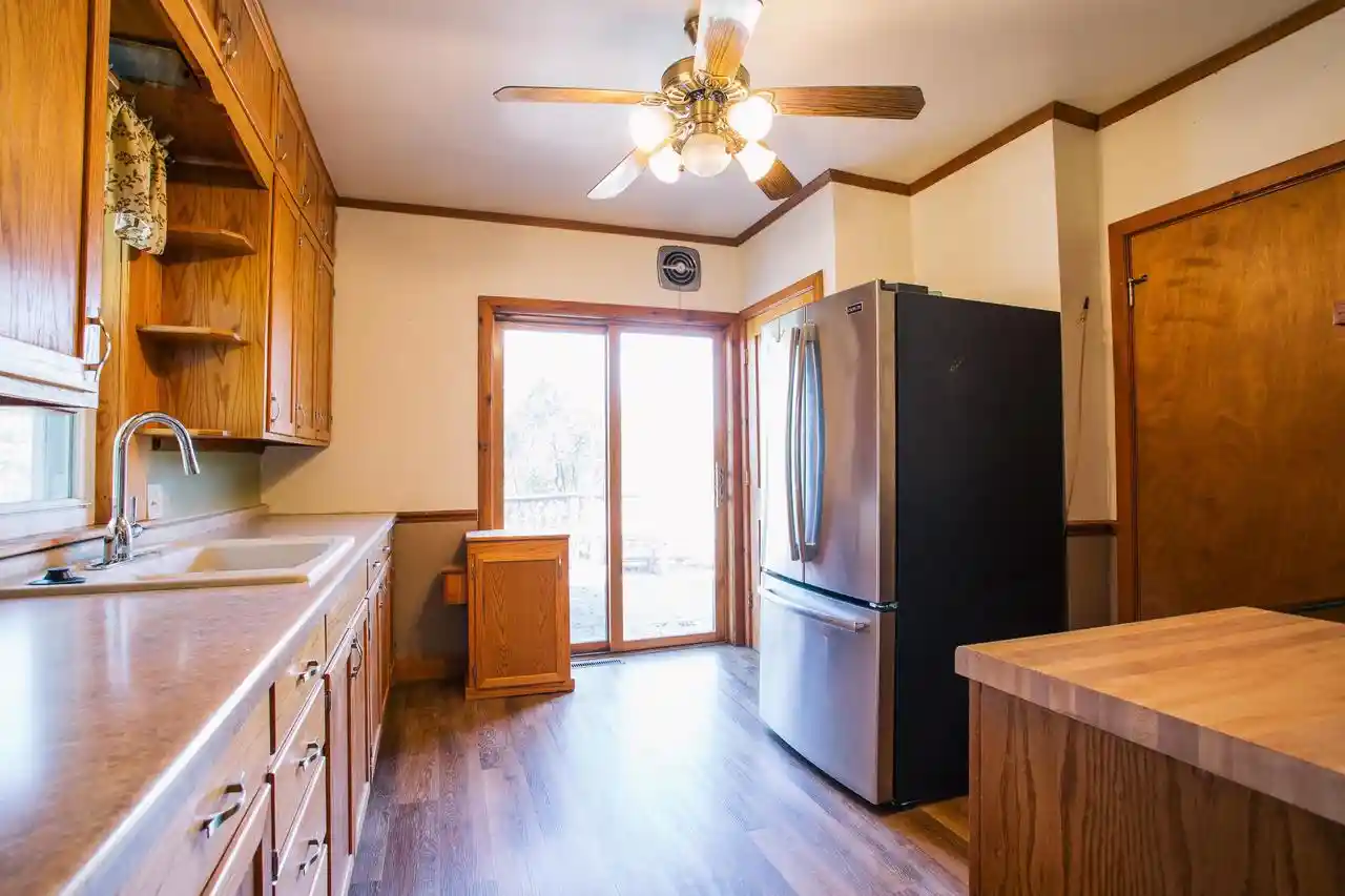 Photo 3 of Single family home for sale at 411 E 5th Street, Neillsville, WI 54456 | MLS# 22604312 | Listing updated on 2026-09-01