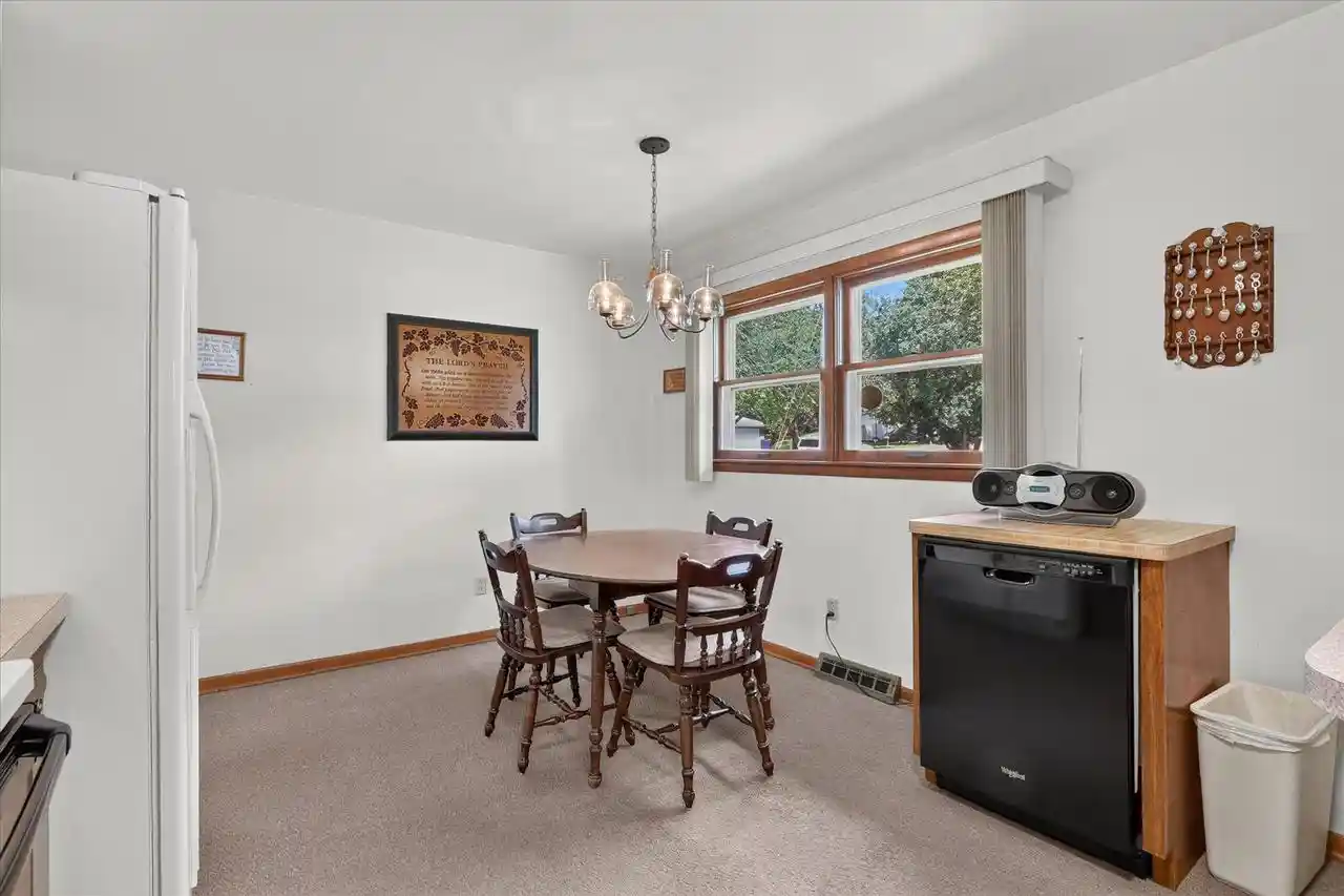 Photo 3 of Single family home for sale at 2016 Moreland Dr, Janesville, WI 53548 | MLS# 2031781 | Listing updated on 2026-09-02