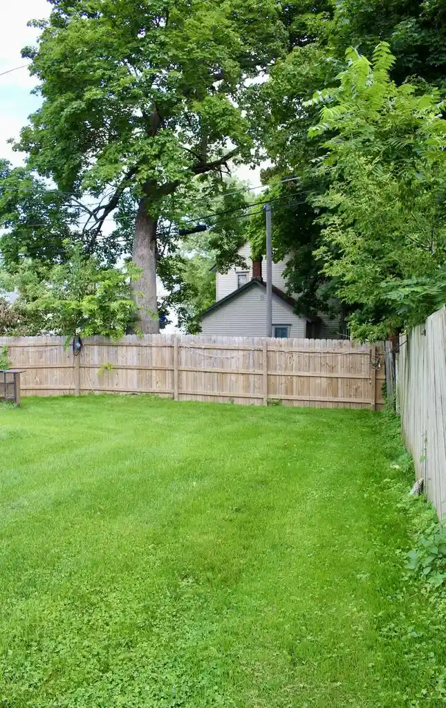Photo 3 of Single family home for sale at 413 N Memorial Dr, Racine, WI 53404 | MLS# 1978687 | Listing updated on 2026-09-01