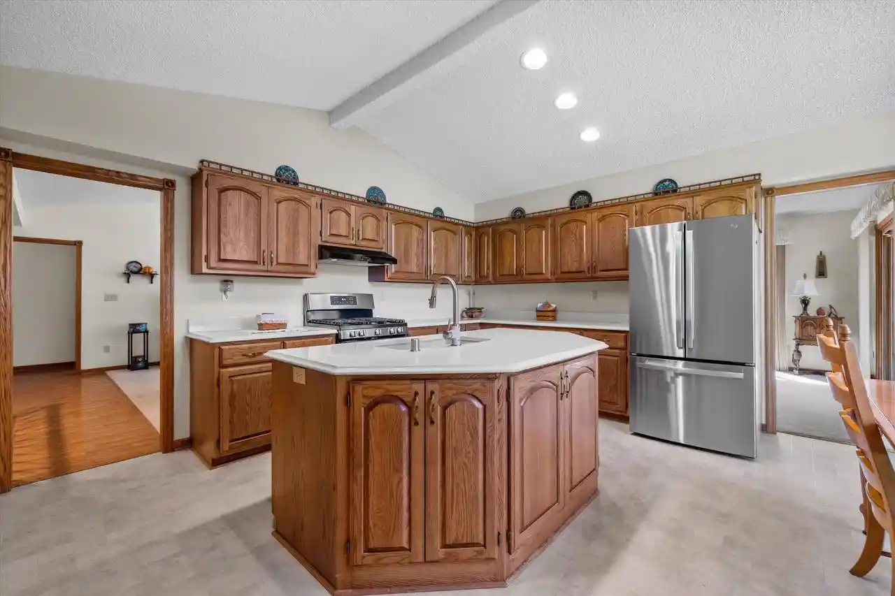 Photo 4 of Condo for sale at 7707 W Cedar Ridge Ct, Franklin, WI 53132 | MLS# 1978690 | Listing updated on 2026-09-11