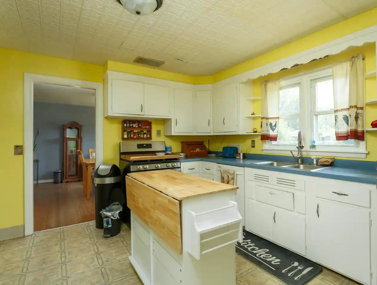 Photo 2 of Single family home for sale at 2003 Woodruff Blvd, Janesville, WI 53546 | MLS# 2031797 | Listing updated on 2026-09-23