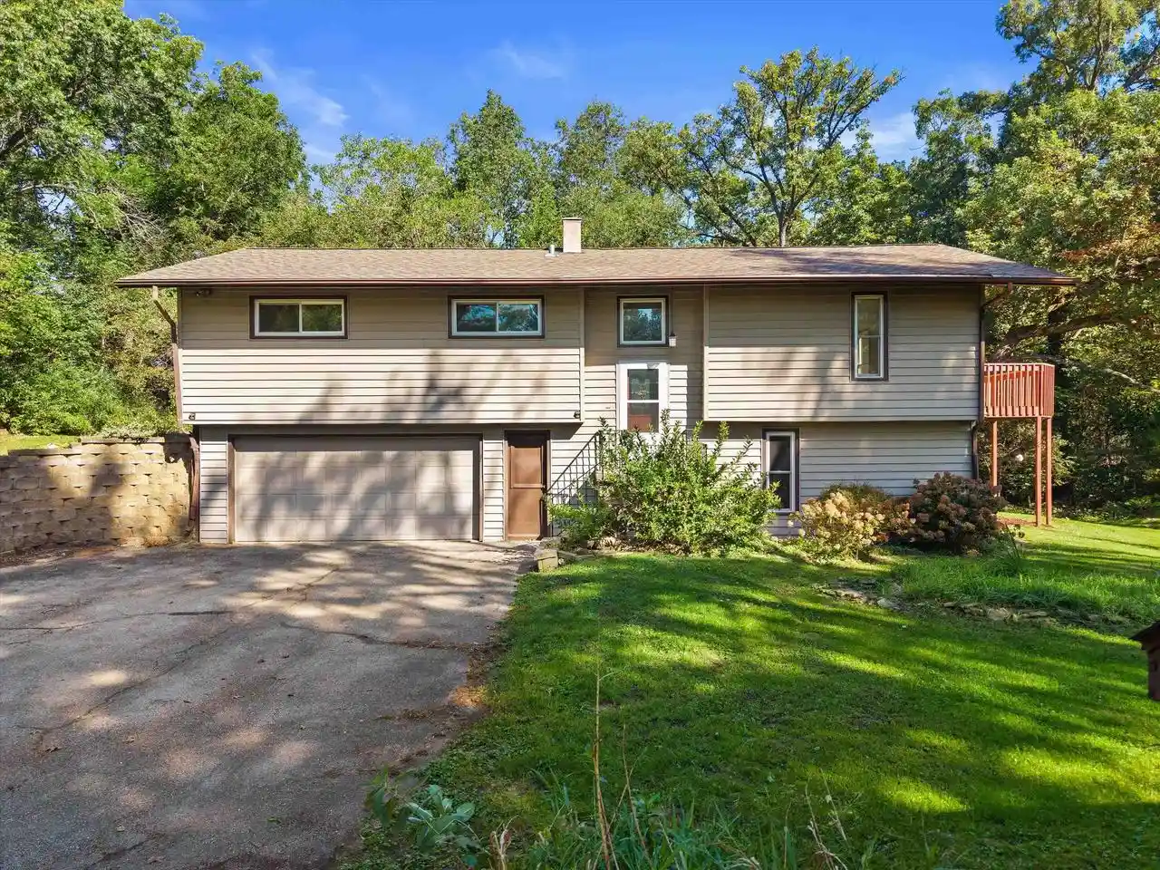 Single family home for sale at 434 County Rd Mm, Brooklyn, WI 53521 | MLS# 2031798