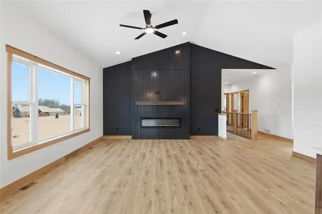 Photo 4 of Single family home for sale at 1921 Willow Crk Pkwy, Chippewa Falls, WI 54729 | MLS# 1604735 | Listing updated on 2026-09-15