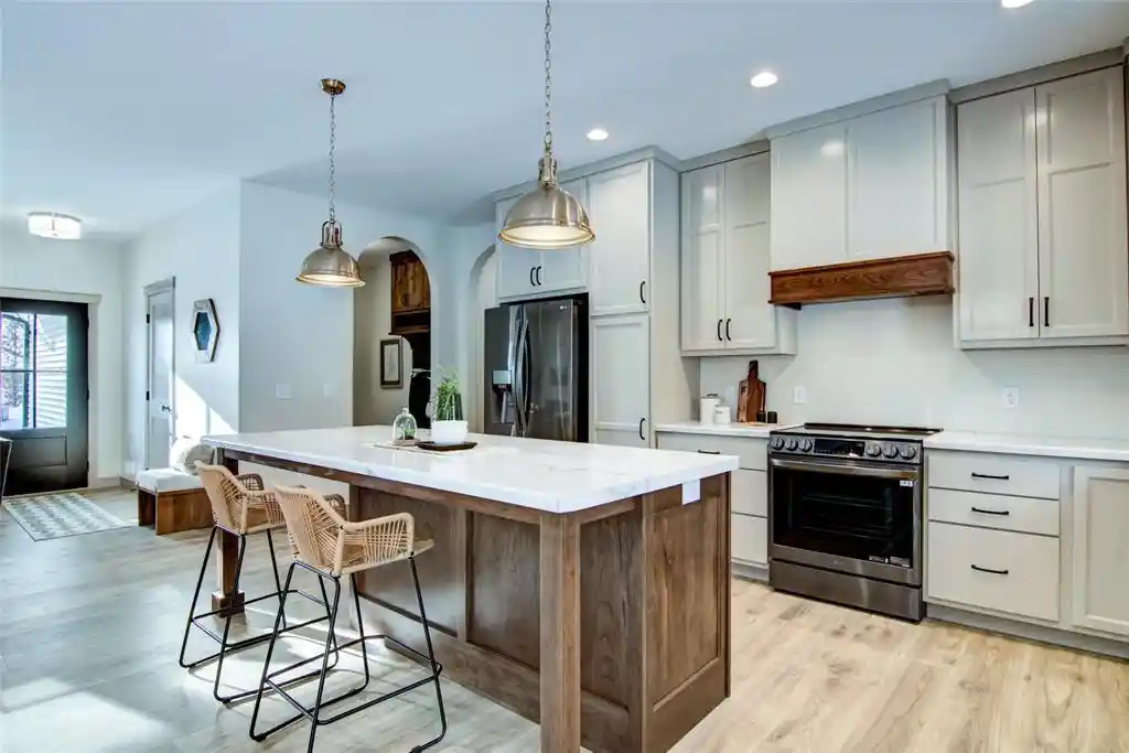 Photo 2 of Single family home for sale at 1934 Willow Crk Pkwy, Chippewa Falls, WI 54729 | MLS# 1604736 | Listing updated on 2026-09-15