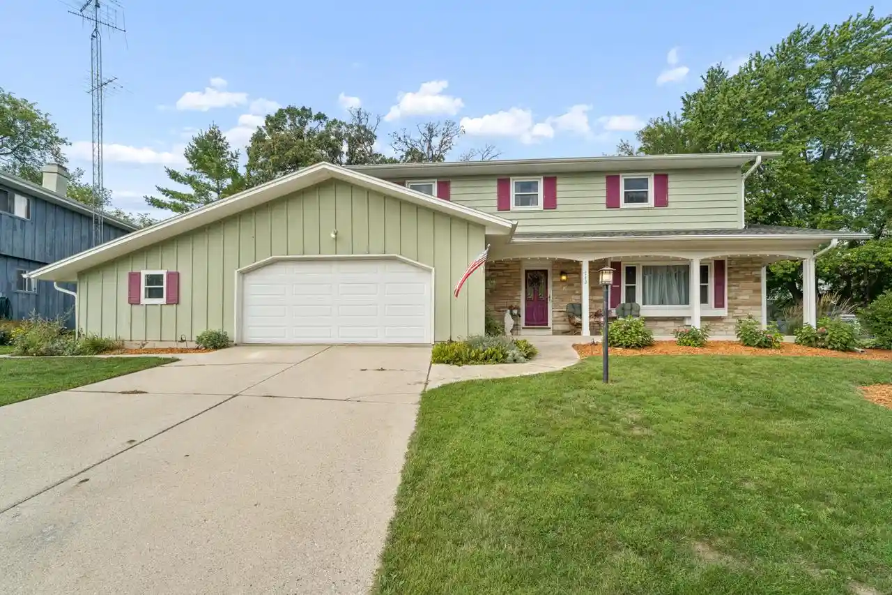 Photo 1 of Sale Pending at 742 Mequon Ave, Fond Du Lac, WI 54935 | MLS# 1978711 | Listing updated on 2026-09-06