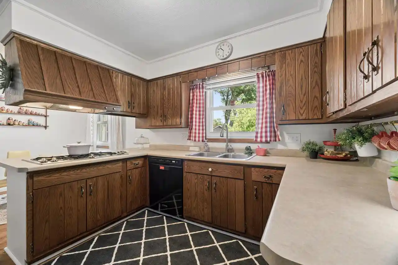 Photo 4 of Sale Pending at 742 Mequon Ave, Fond Du Lac, WI 54935 | MLS# 1978711 | Listing updated on 2026-09-06