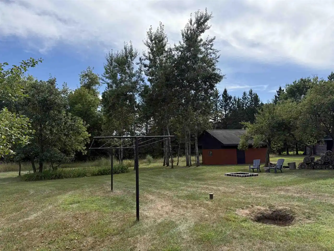 Photo 4 of Single family home for sale at 5555 Jordan Rd, Stevens Point, WI 54482 | MLS# 22604320 | Listing updated on 2026-09-22