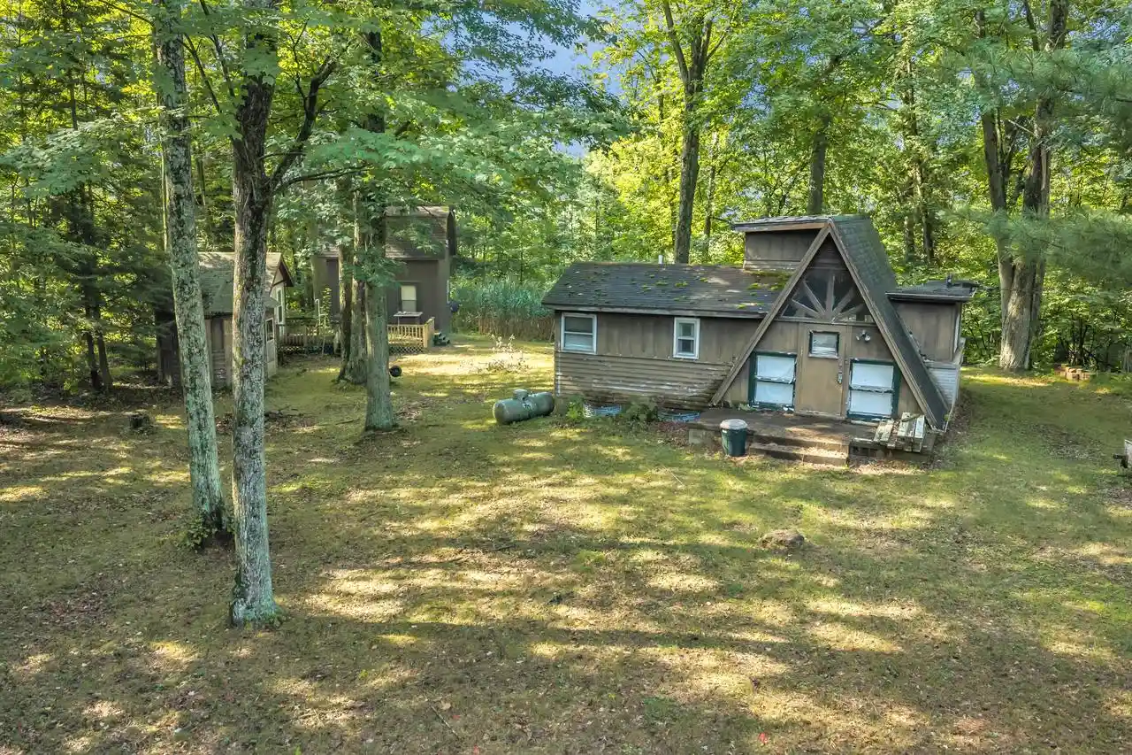Photo 3 of Single family home for sale at 6475 County Rd I, Lena, WI 54139 | MLS# 1978726 | Listing updated on 2026-09-17
