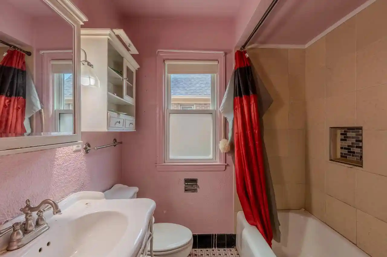Photo 3 of Single family home for sale at 3221 W Oklahoma Ave, Milwaukee, WI 53215 | MLS# 1978733 | Listing updated on 2026-09-03