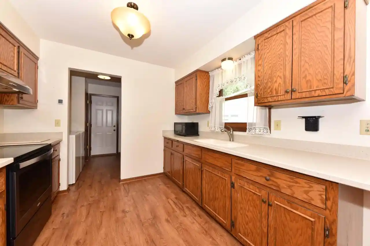 Photo 1 of Condo for sale at 106 Tamarack Cir, Hartford, WI 53027 | MLS# 1978749 | Listing updated on 2026-09-11