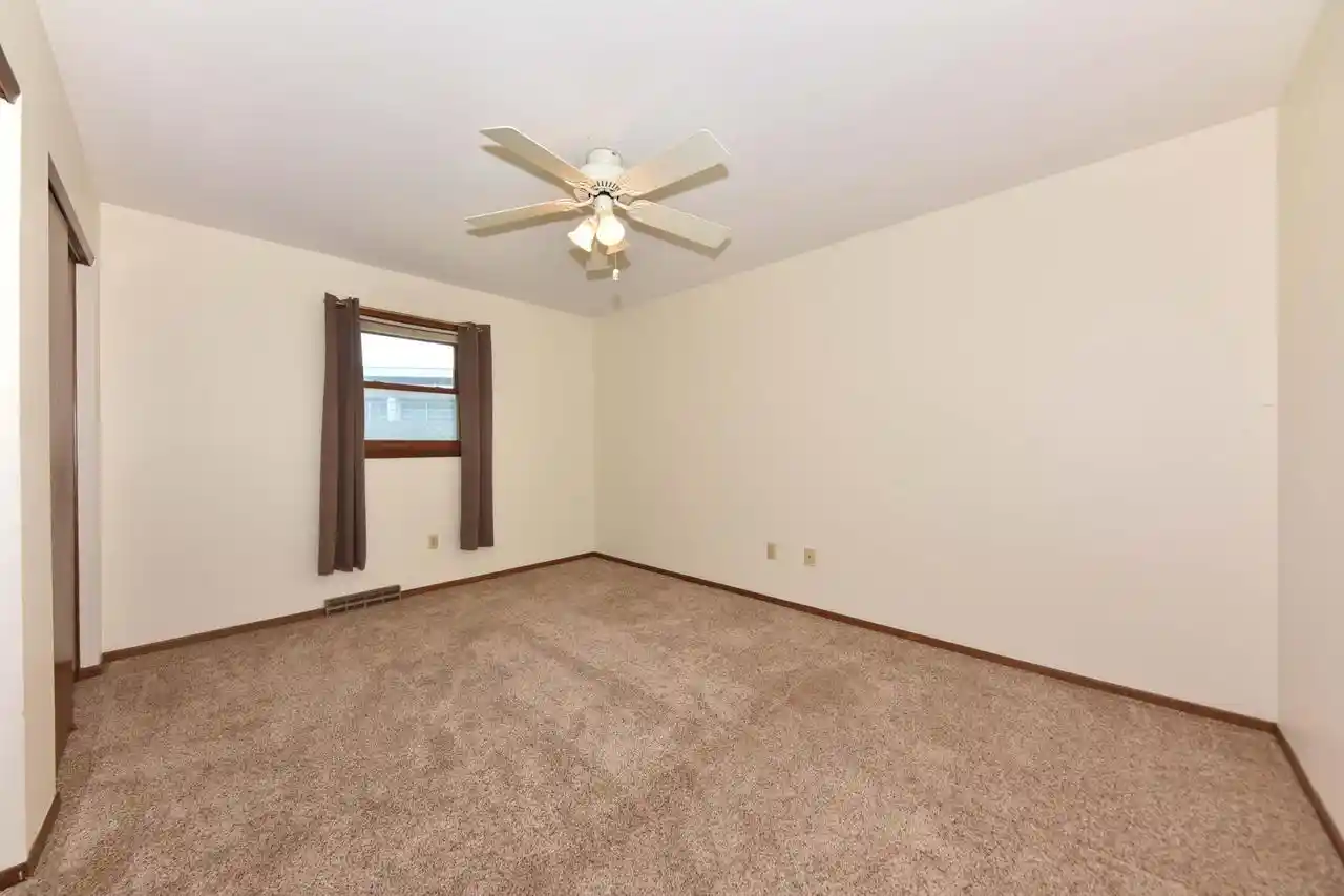 Photo 2 of Condo for sale at 106 Tamarack Cir, Hartford, WI 53027 | MLS# 1978749 | Listing updated on 2026-09-11