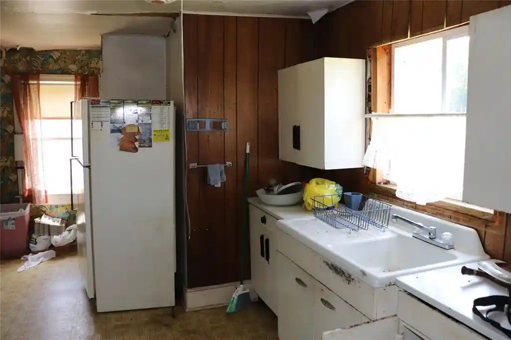 Photo 2 of Single family home for sale at 218 E Main St, Fairchild, WI 54741 | MLS# 1604728 | Listing updated on 2026-09-25