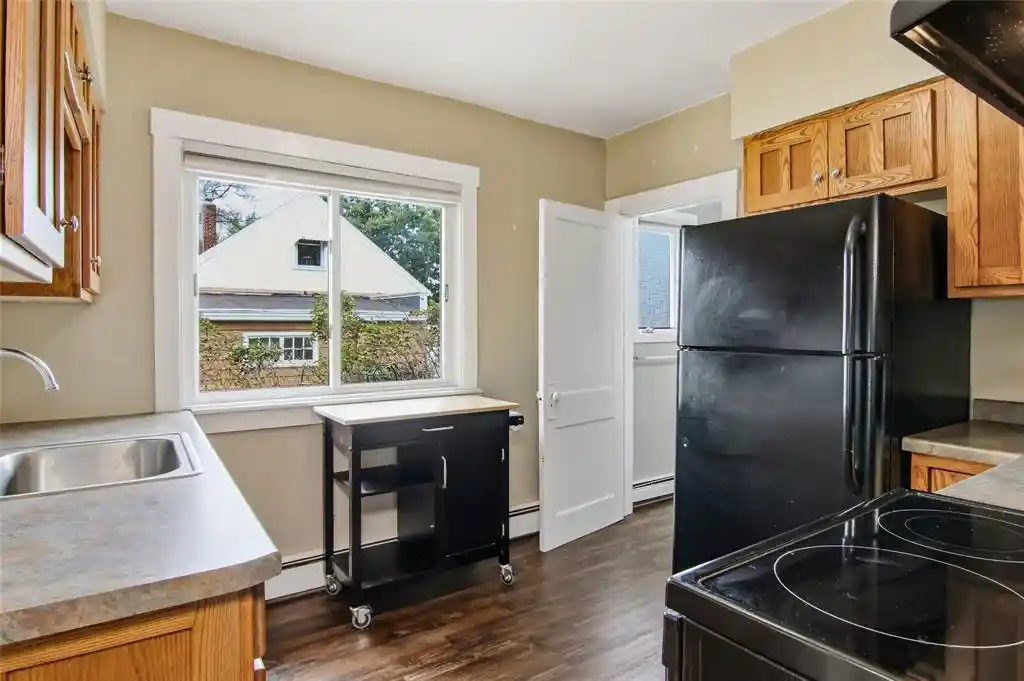 Photo 4 of Single family home for sale at 811 Platt St, Eau Claire, WI 54703 | MLS# 1604671 | Listing updated on 2026-09-21