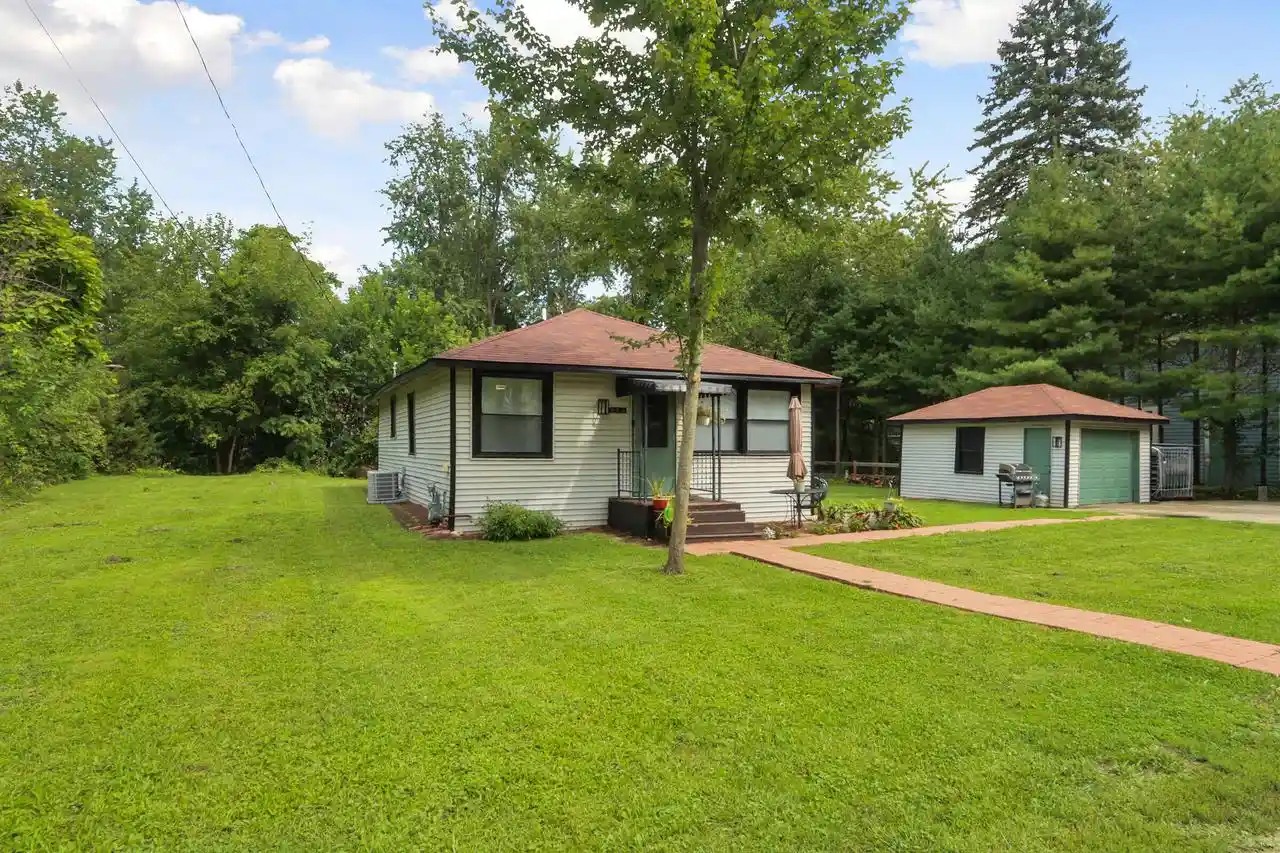 Photo 1 of Single family home for sale at W924 Primrose Rd, Genoa City, WI 53128 | MLS# 1978760 | Listing updated on 2026-09-04
