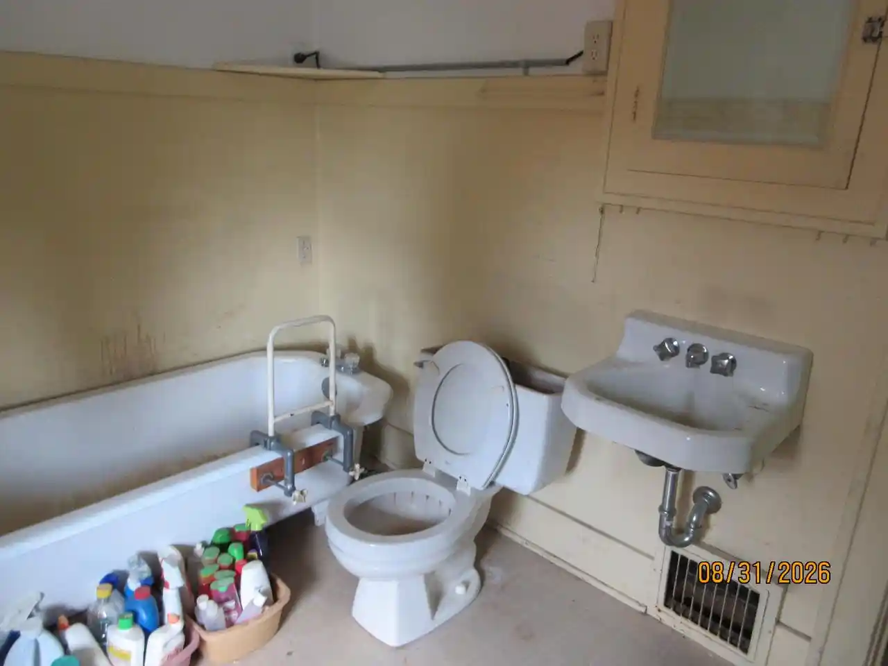 Photo 2 of Sale Pending at 732 E North St, Waukesha, WI 53188 | MLS# 1978759 | Listing updated on 2026-09-06