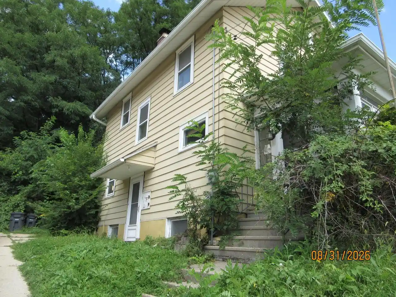 Photo 3 of Sale Pending at 732 E North St, Waukesha, WI 53188 | MLS# 1978759 | Listing updated on 2026-09-06
