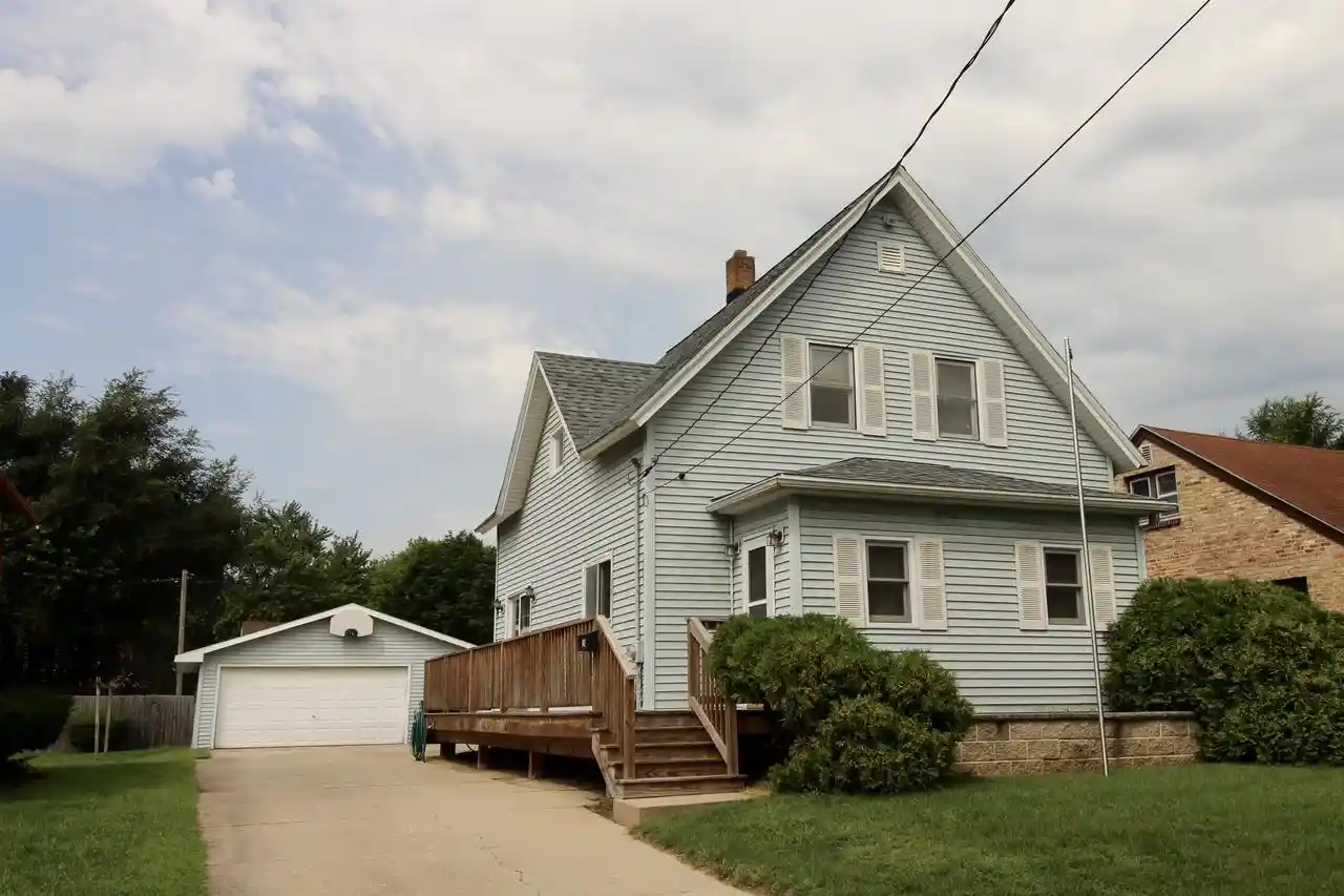 Photo 1 of Single family home for sale at 842 Grant St, Beloit, WI 53511 | MLS# 2031816 | Listing updated on 2026-09-03