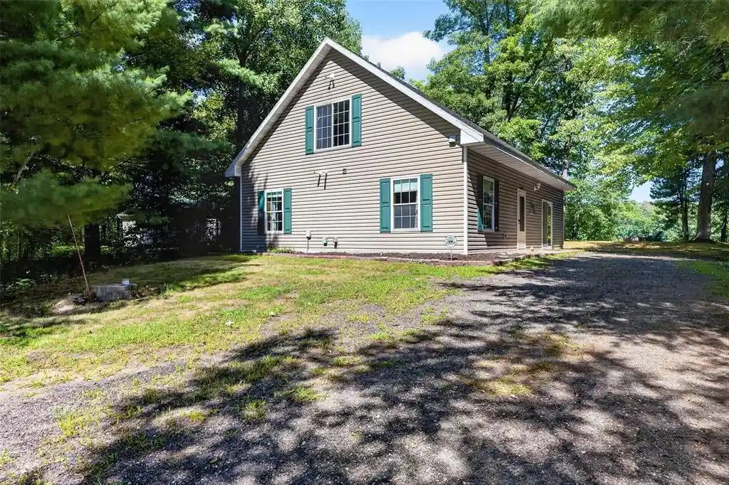 Photo 3 of Single family home for sale at 22760 S Elbow Lake Rd, Siren, WI 54872 | MLS# 1604567 | Listing updated on 2026-09-22
