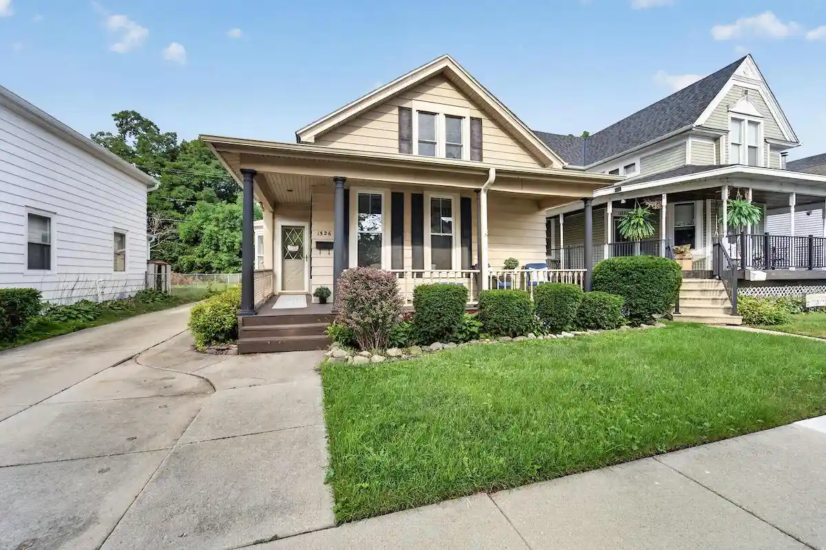 Photo 1 of Single family home for sale at 1526 Wisconsin Ave, Racine, WI 53403 | MLS# 1978770 | Listing updated on 2026-09-17