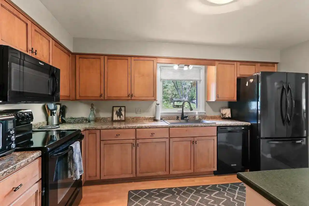 Photo 3 of Single family home for sale at 1862 Melon Ave, Green Bay, WI 54302 | MLS# 50331995 | Listing updated on 2026-09-23