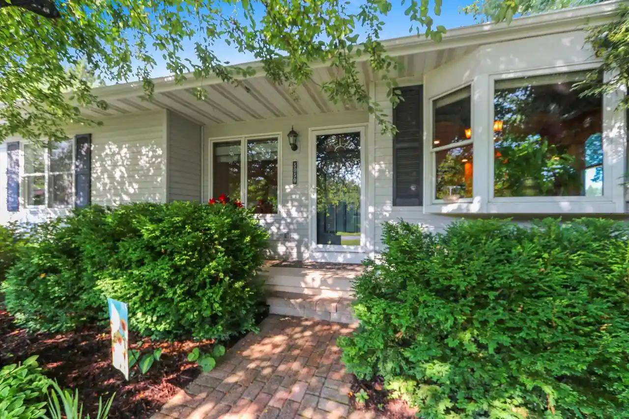 Photo 1 of Single family home for sale at 5050 Redbud Ct, Green Bay, WI 54311 | MLS# 50331999 | Listing updated on 2026-09-08