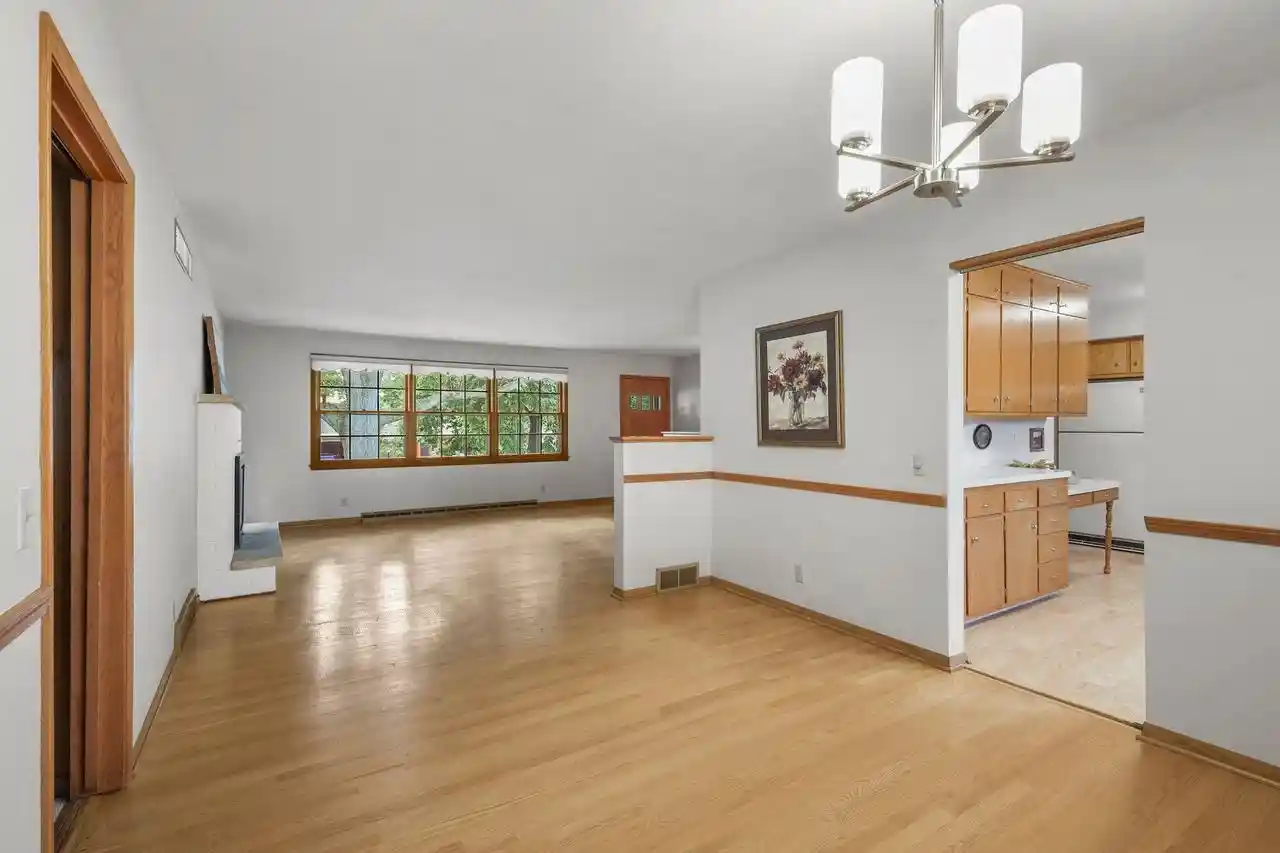 Photo 2 of Single family home for sale at 5918 South Hl Dr, Madison, WI 53705 | MLS# 2031830 | Listing updated on 2026-09-14