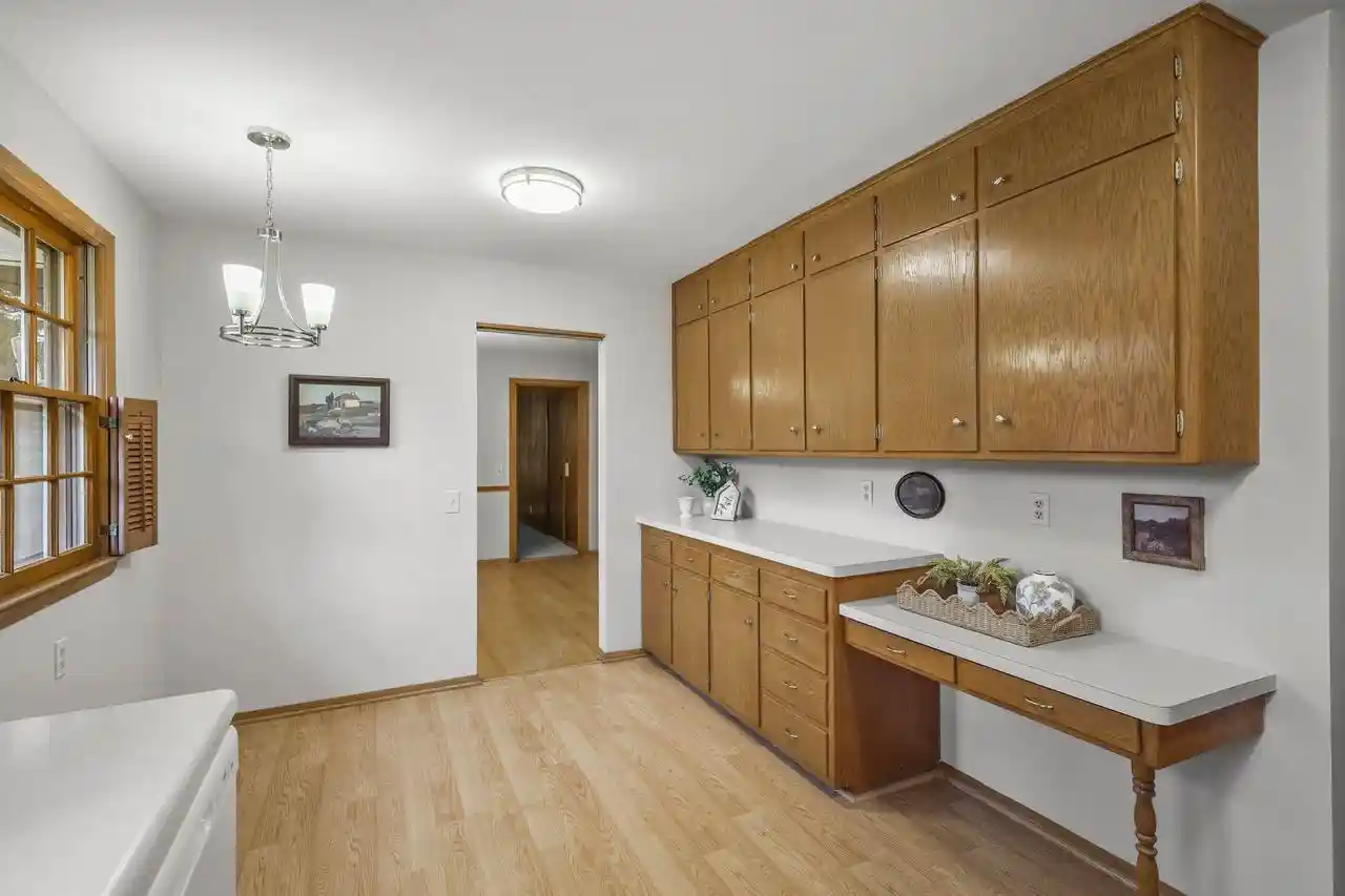 Photo 4 of Single family home for sale at 5918 South Hl Dr, Madison, WI 53705 | MLS# 2031830 | Listing updated on 2026-09-14