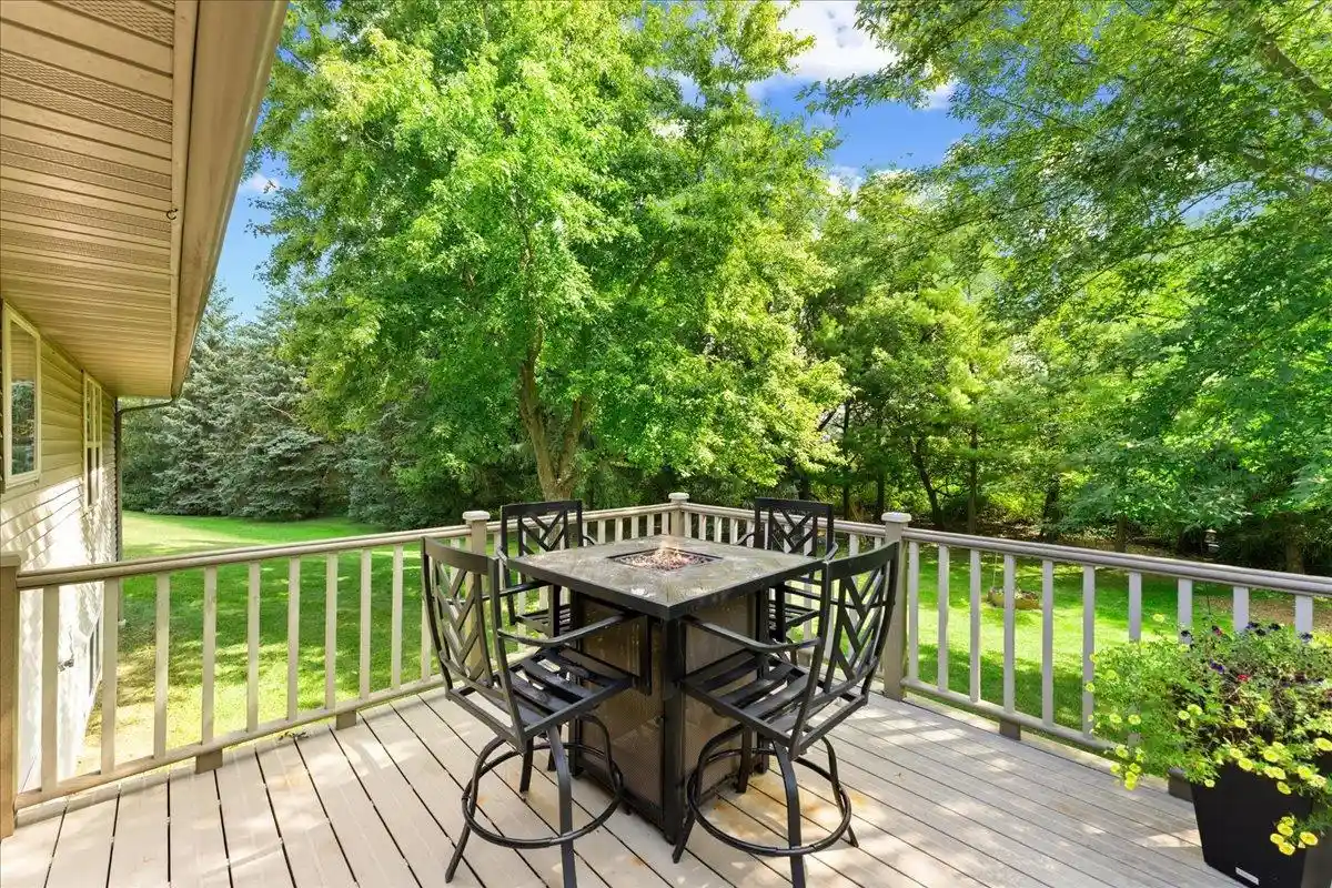 Photo 3 of Single family home for sale at 215 W Haven Ct, Luxemburg, WI 54217 | MLS# 50332034 | Listing updated on 2026-09-21