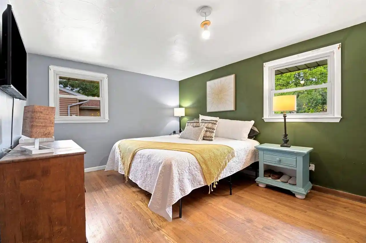 Photo 1 of Single family home for sale at 1550 Careful Dr, Green Bay, WI 54304 | MLS# 50332033 | Listing updated on 2026-09-24
