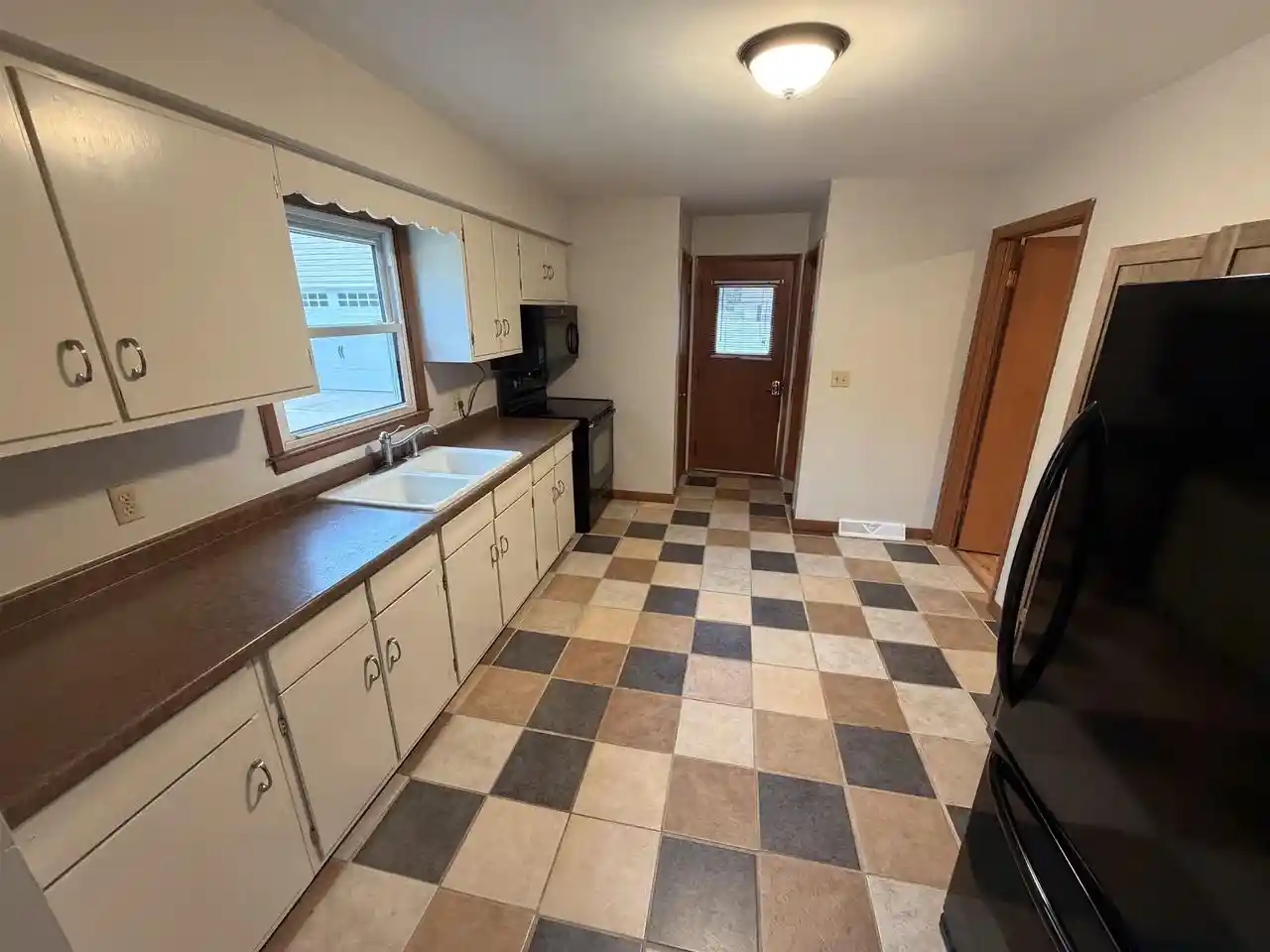 Photo 3 of Single family home for sale at 269 E Moore St, Berlin, WI 54923 | MLS# 50332000 | Listing updated on 2026-09-12