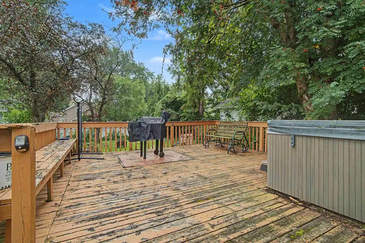 Photo 3 of Single family home for sale at 835 14th Avenue, Green Bay, WI 54304 | MLS# 50332039 | Listing updated on 2026-09-18