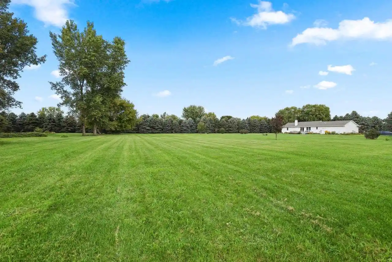 Photo 4 of Single family home for sale at N831 Rabbit Rd, Fremont, WI 54940 | MLS# 50332040 | Listing updated on 2026-09-14