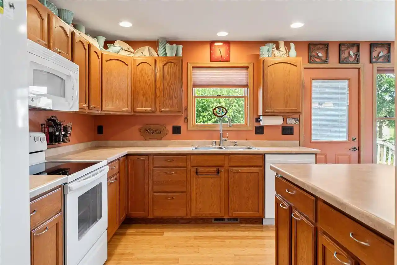 Photo 3 of Single family home for sale at 4240 Verchota St, La Crosse, WI 54601 | MLS# 1978801 | Listing updated on 2026-09-11