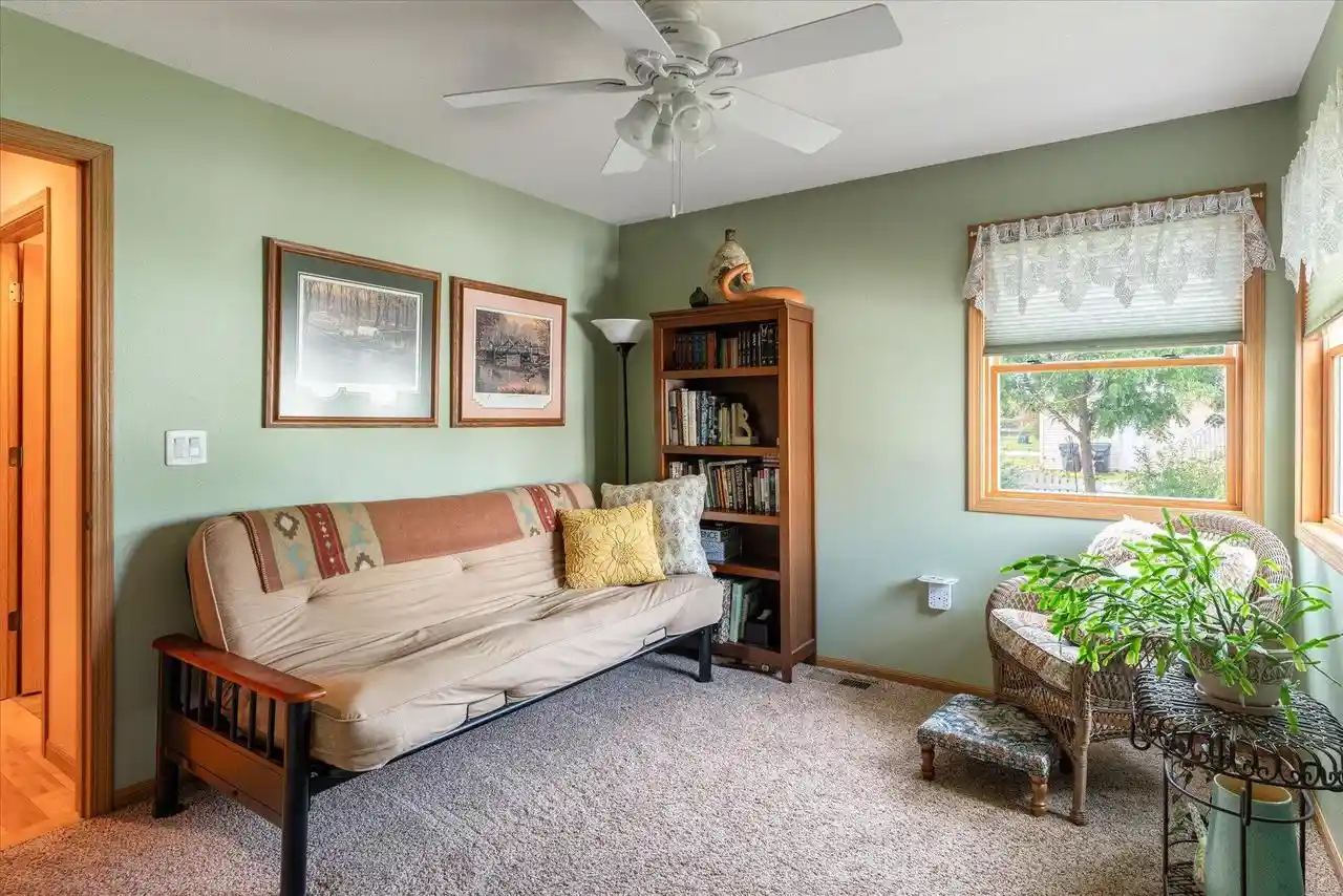 Photo 4 of Single family home for sale at 4240 Verchota St, La Crosse, WI 54601 | MLS# 1978801 | Listing updated on 2026-09-11
