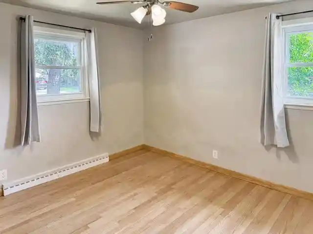 Photo 3 of Single family home for sale at 208 State St, Neenah, WI 54956 | MLS# 50332011 | Listing updated on 2026-09-14