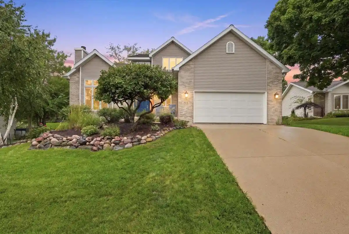 Photo 1 of Single family home for sale at 2936 Maple Run Dr, Madison, WI 53719 | MLS# 2031847 | Listing updated on 2026-09-18