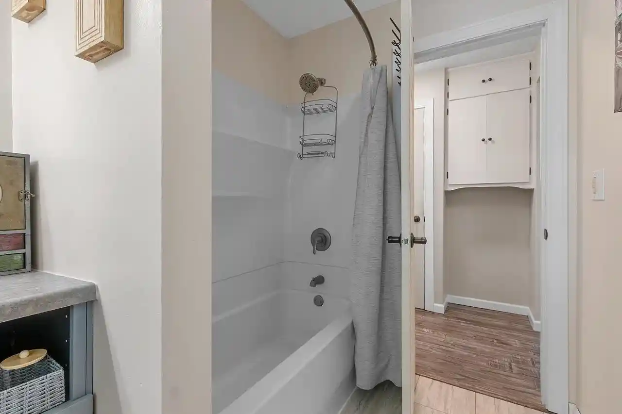 Photo 4 of Single family home for sale at 327 S Emery Ave, Peshtigo, WI 54157 | MLS# 50332045 | Listing updated on 2026-09-07