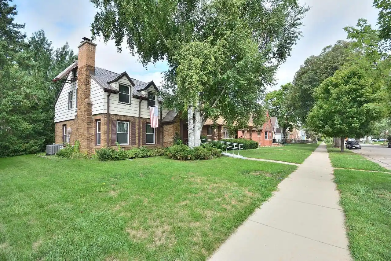 Photo 1 of Single family home for sale at 3715 N 40th Street, Milwaukee, WI 53216 | MLS# 1978822 | Listing updated on 2026-09-17