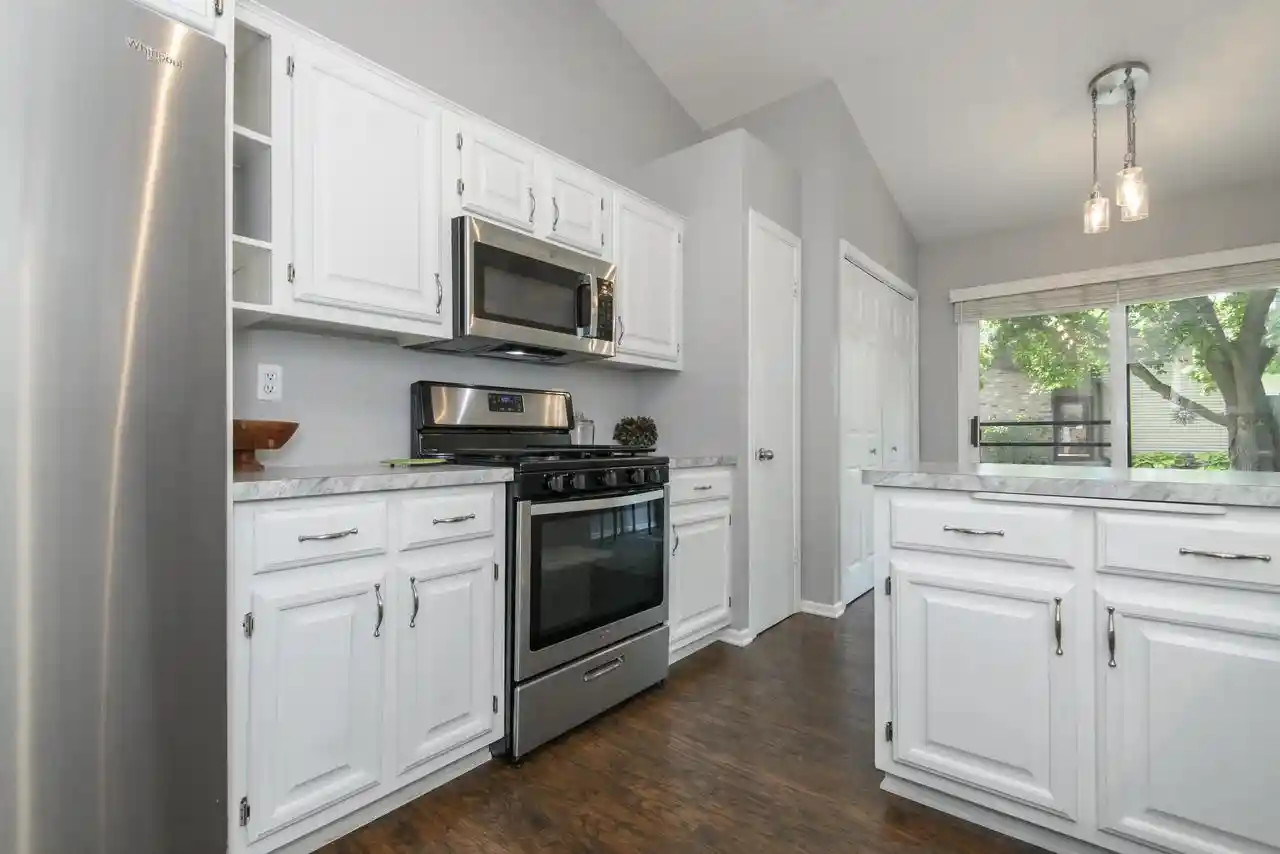 Photo 2 of Condo for sale at 880 Pilgrim Pkwy, Elm Grove, WI 53122 | MLS# 1978823 | Listing updated on 2026-09-16