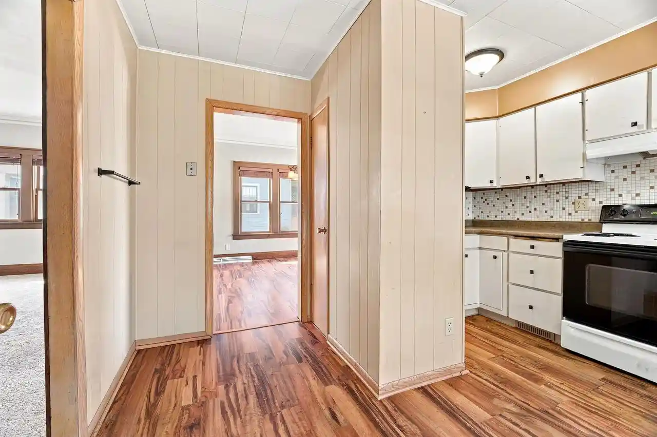 Photo 4 of Single family home for sale at 36 Oaklawn Ave, Fond Du Lac, WI 54935 | MLS# 50332058 | Listing updated on 2026-09-05
