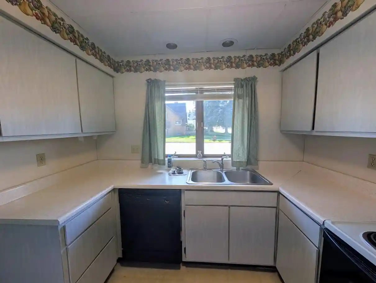 Photo 4 of Multi family home for sale at 205 E Division St, Shawano, WI 54166 | MLS# 50332050 | Listing updated on 2026-09-10