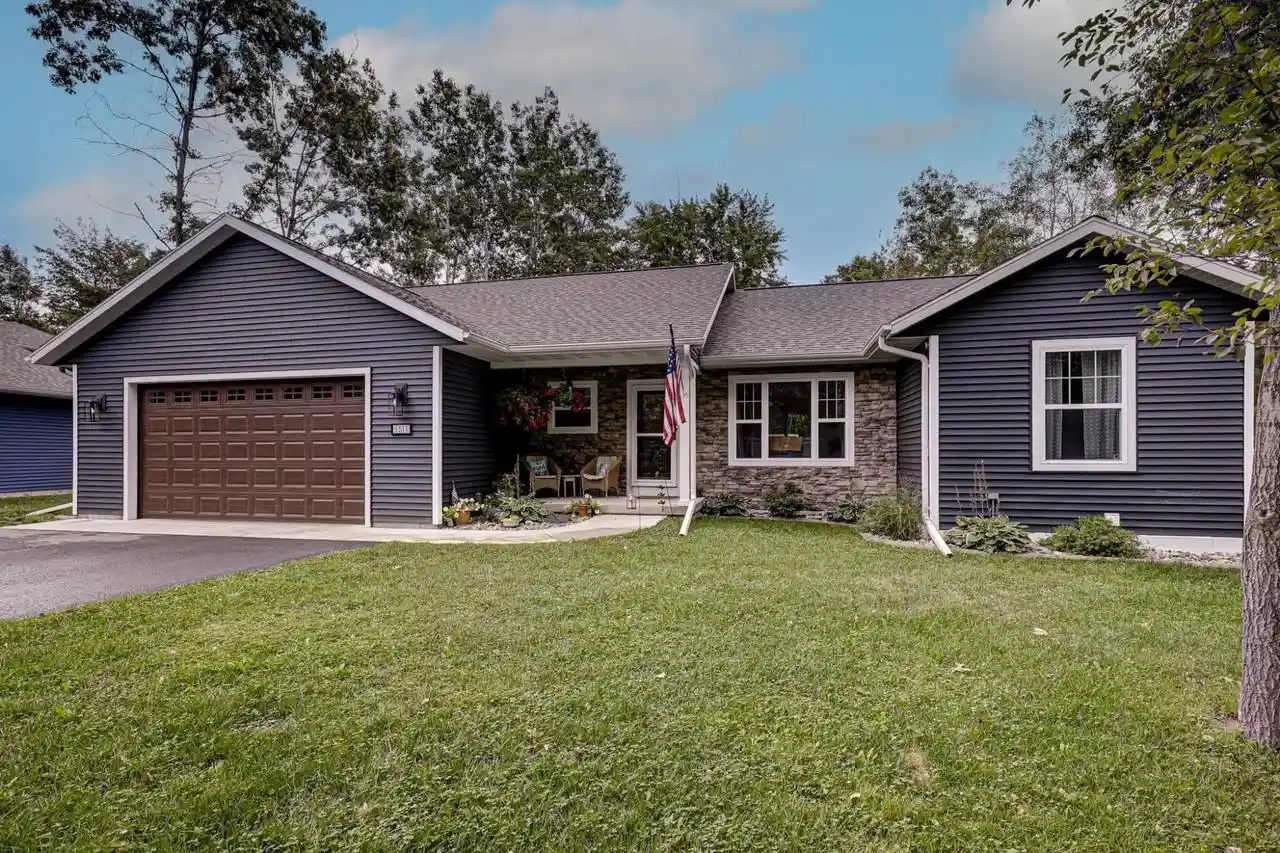 Photo 1 of Single family home for sale at 1511 Pine Notch Ln, Tomahawk, WI 54487 | MLS# 22604330 | Listing updated on 2026-09-10