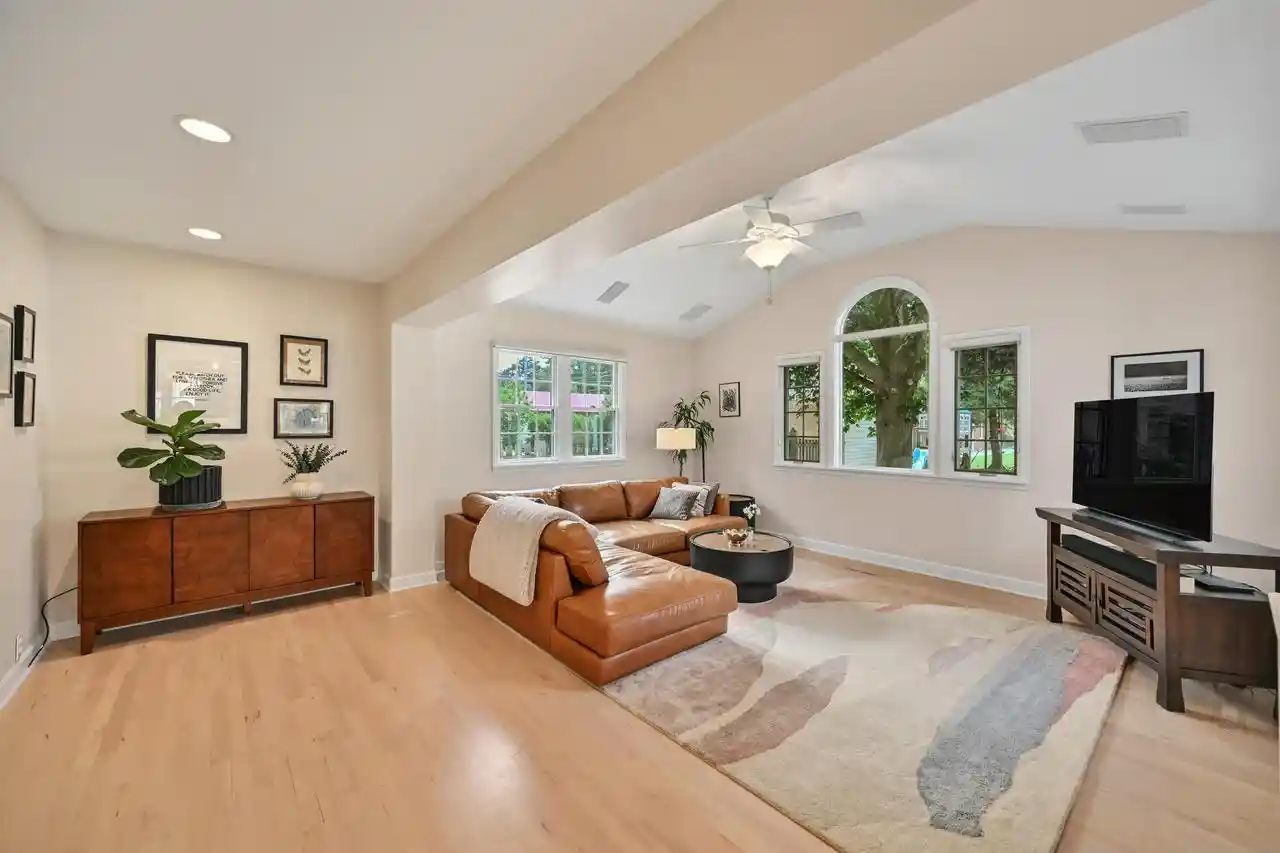 Photo 2 of Single family home for sale at 9519 Harding Blvd, Milwaukee, WI 53226 | MLS# 1978830 | Listing updated on 2026-09-13