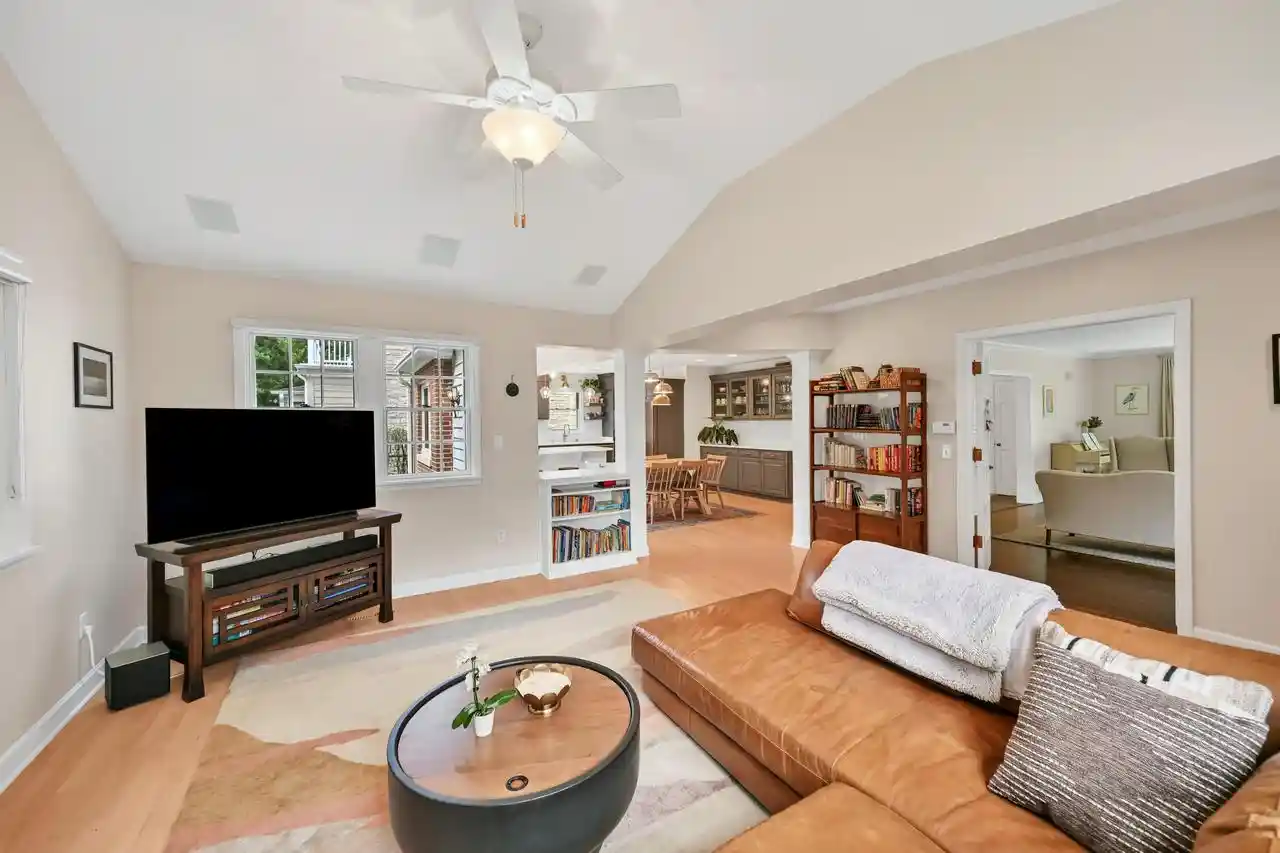 Photo 4 of Single family home for sale at 9519 Harding Blvd, Milwaukee, WI 53226 | MLS# 1978830 | Listing updated on 2026-09-13