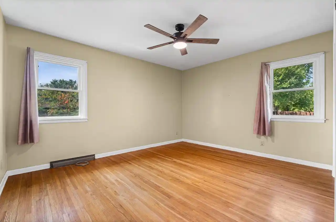Photo 4 of Sale Pending at 710 Oak Ter, La Crescent, MN 55947 | MLS# 1978833 | Listing updated on 2026-09-07