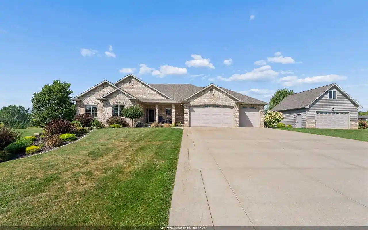 Photo 1 of Single family home for sale at W4202 Del Rose Ln, Appleton, WI 54913 | MLS# 50332063 | Listing updated on 2026-09-23