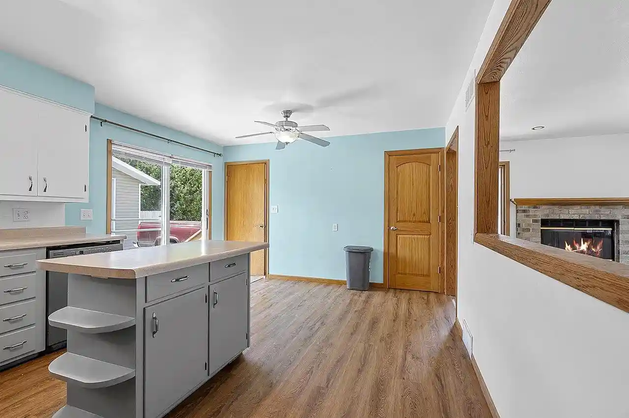 Photo 2 of Single family home for sale at 931 Coppens Rd, Green Bay, WI 54303 | MLS# 50332065 | Listing updated on 2026-09-08
